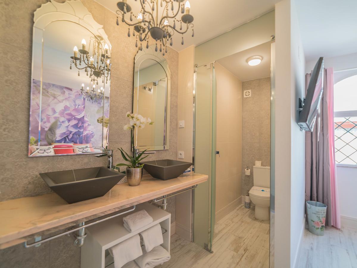 Rey Don Pedro Luxury Home إشبيلية الغرفة الصورة