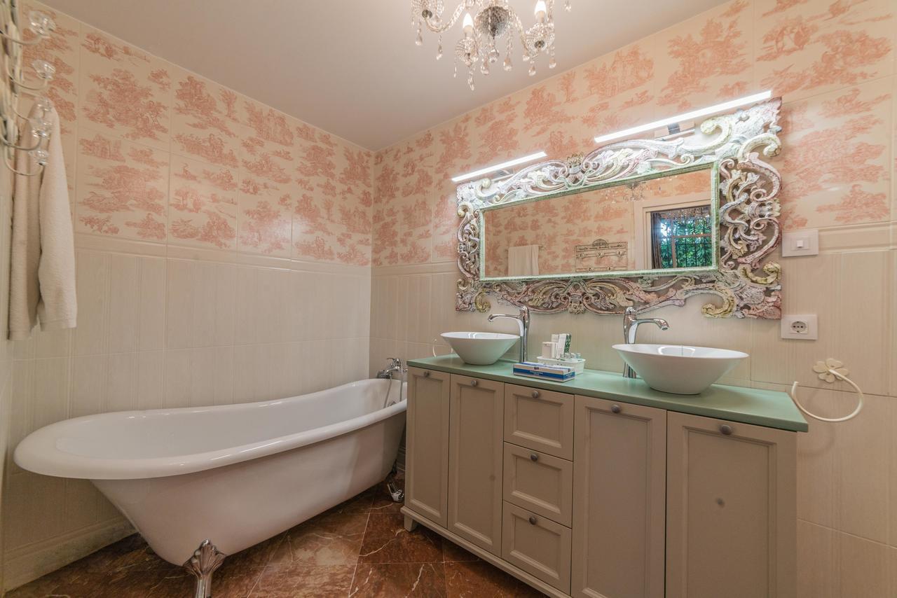 Rey Don Pedro Luxury Home إشبيلية الغرفة الصورة