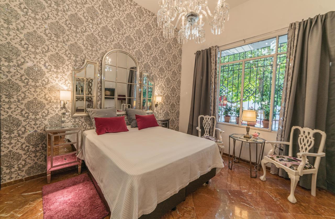 Rey Don Pedro Luxury Home إشبيلية الغرفة الصورة